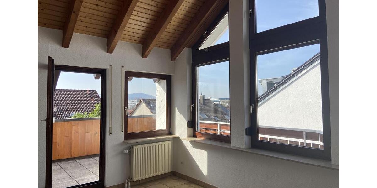 Dachgeschoßwohnung Winnenden - 3.5 Zimmer, 106 m&sup2;, 1.150&euro; | Angebot:25992753