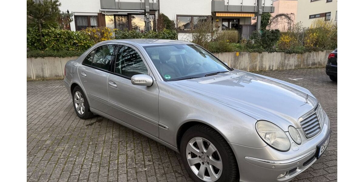Mercedes-Benz E 320 207.504 km 3.500 &euro; Neuhausen 73765