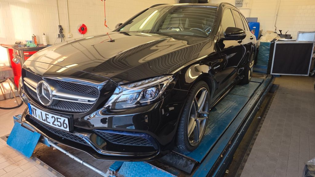 Mercedes-Benz C 63 AMG 112.000 km 41.470 &euro; Neuhausen 73765