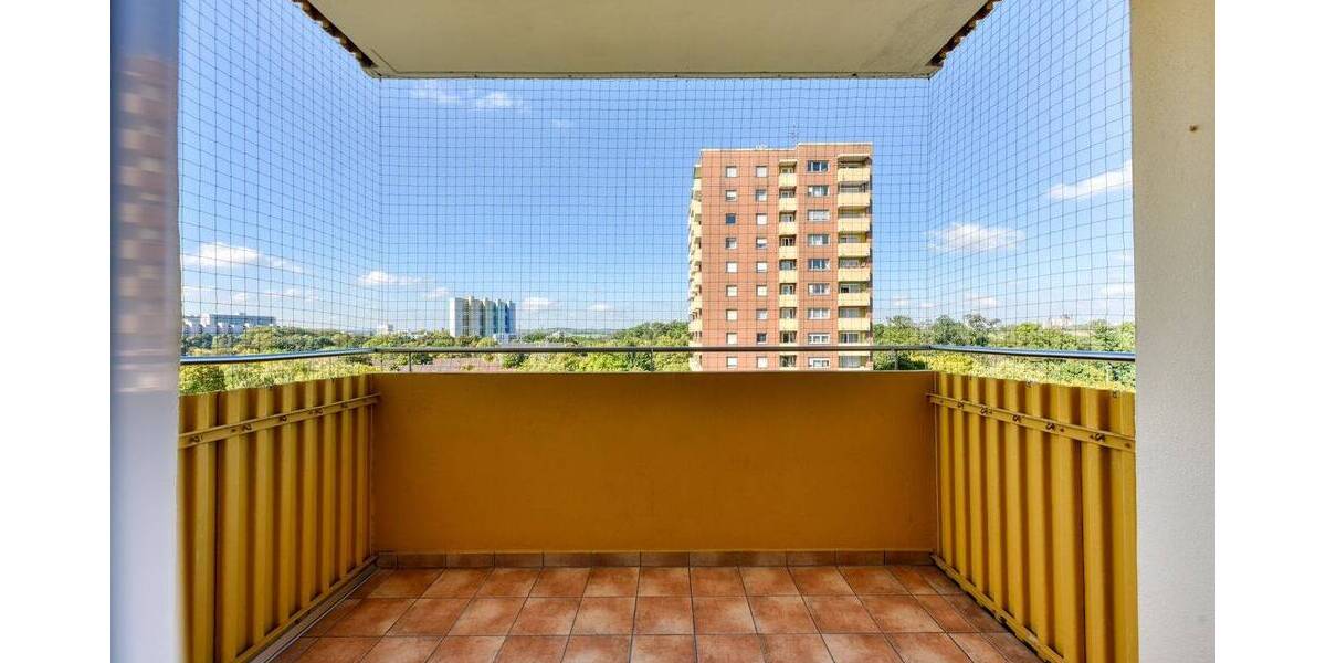 Etagenwohnung Stuttgart Mönchfeld - 3 Zimmer, 71 m&sup2;, 230.000&euro; | Angebot:25670994