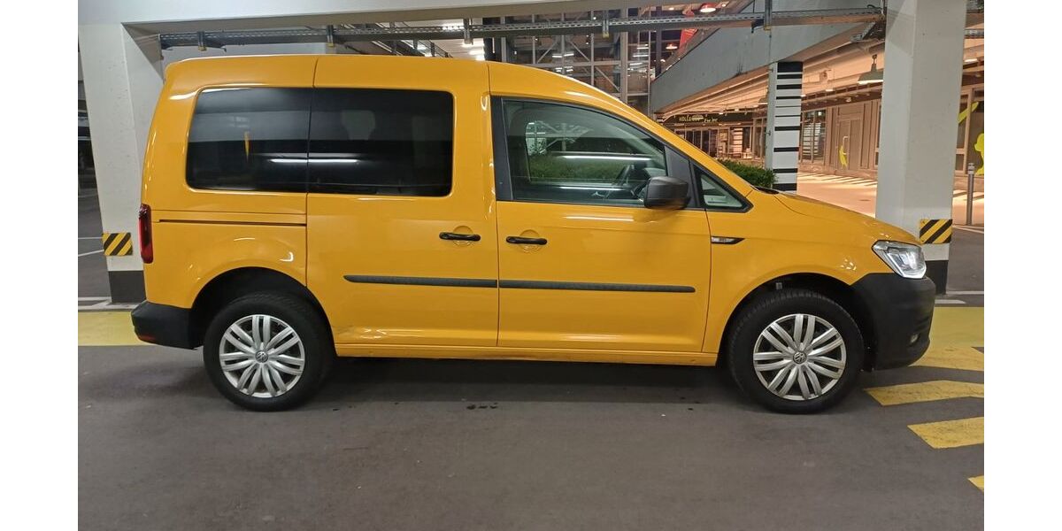 VW Caddy 141.000 km 15.900 &euro; Esslingen am Neckar 73733