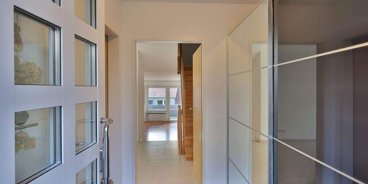 Doppelhaushälfte Weissach - 6 Zimmer, 160 m&sup2;, 570.000&euro; | Angebot:25771593