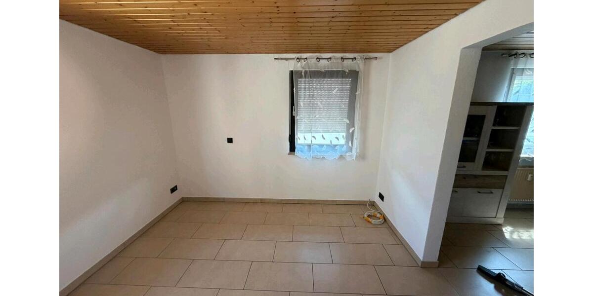 Etagenwohnung Weinstadt - 1 Zimmer, 30 m&sup2;, 500&euro; | Angebot:27609943