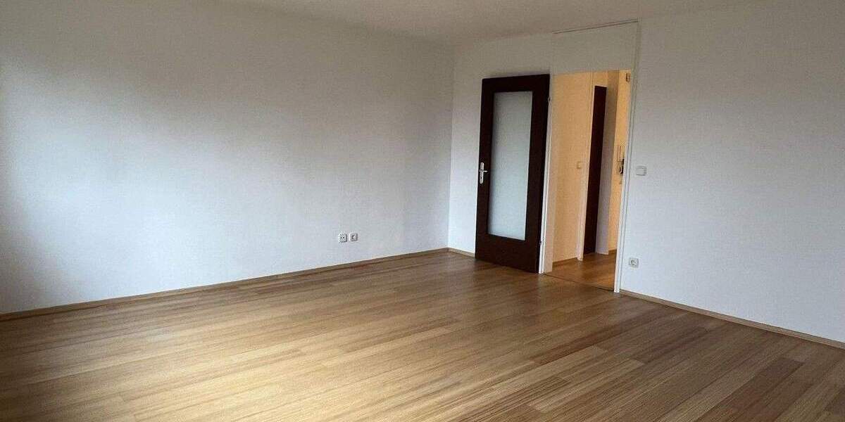 Etagenwohnung Stuttgart Möhringen - 3 Zimmer, 76 m&sup2;, 330.000&euro; | Angebot:25755946