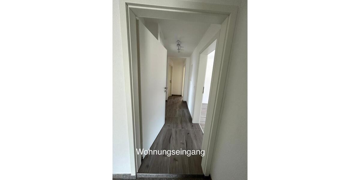 Etagenwohnung Stuttgart Bad Cannstatt - 3 Zimmer, 70 m&sup2;, 1.200&euro; | Angebot:25852569