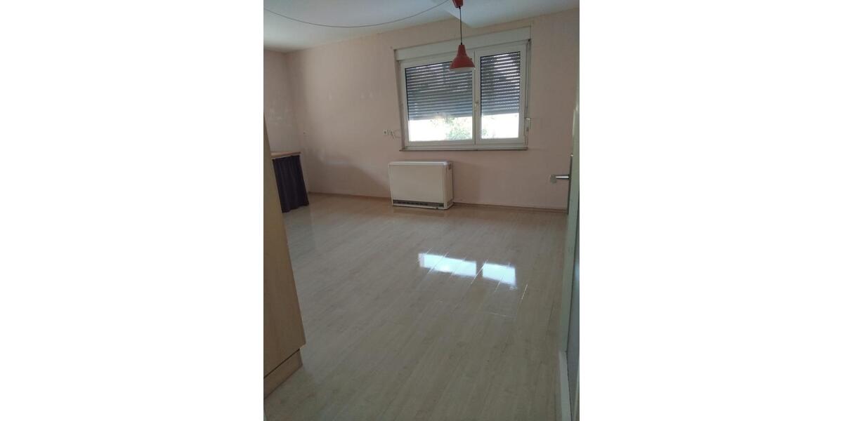 Etagenwohnung Wangen - 2.5 Zimmer, 70 m&sup2;, 690&euro; | Angebot:25928796
