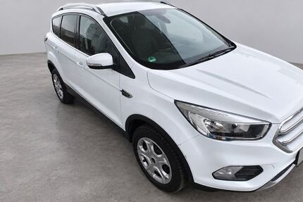 Ford Kuga 46.000 km 9.600 &euro; Stuttgart 70173