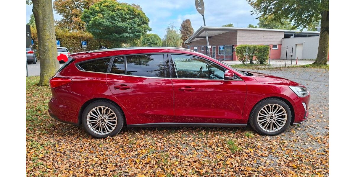 Ford Focus 113.000 km 11.599 &euro; Ilsfeld 74360