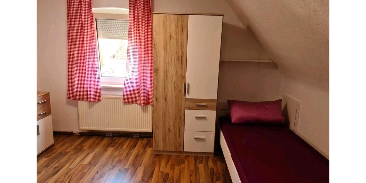 Etagenwohnung Uhingen - 1 Zimmer, 25 m&sup2;, 600&euro; | Angebot:27578306