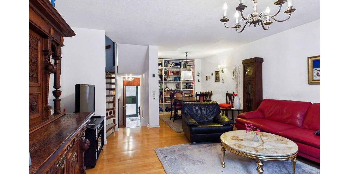 Reihenmittelhaus Stuttgart Stammheim - 5 Zimmer, 127 m&sup2;, 559.000&euro; | Angebot:25669368