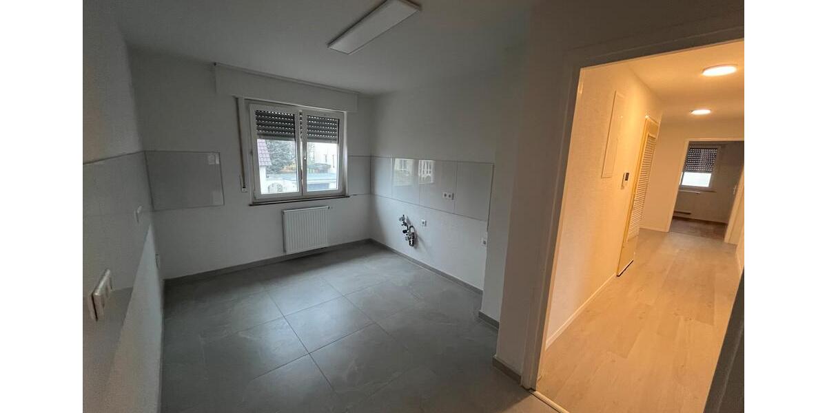 Etagenwohnung Baltmannsweiler - 4 Zimmer, 87 m&sup2;, 1.200&euro; | Angebot:25902091