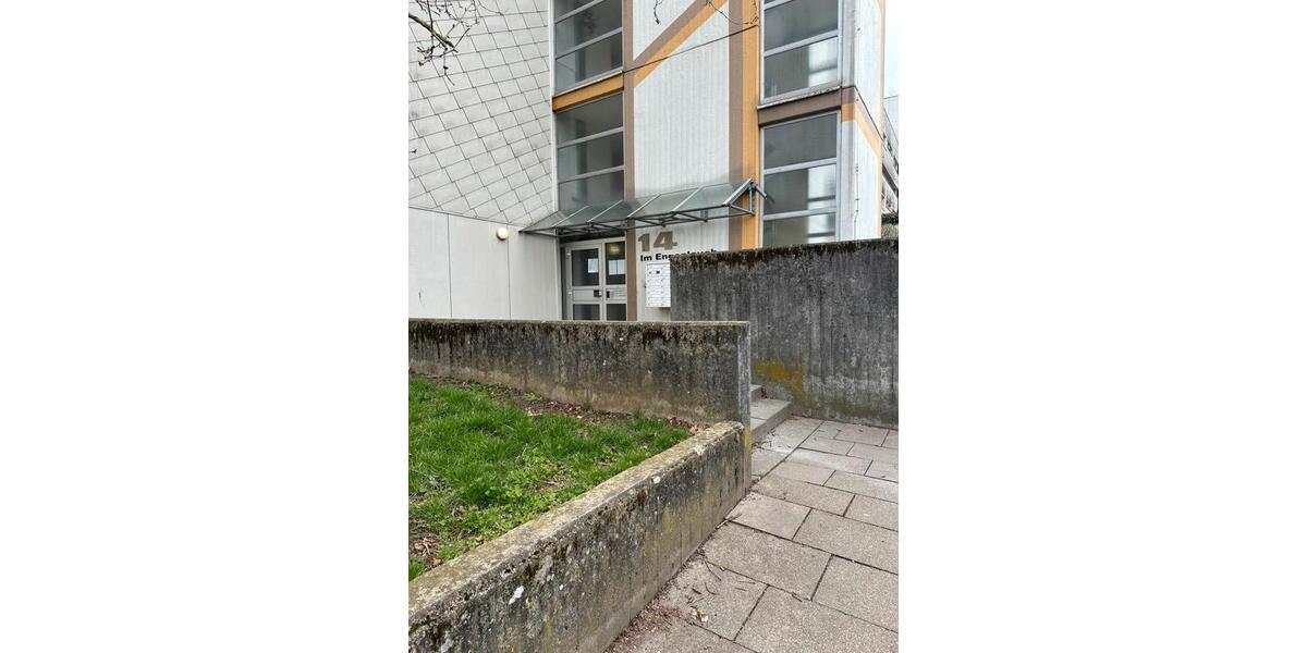 Etagenwohnung Göppingen Faurndau - 4 Zimmer, 99 m&sup2;, 992&euro; | Angebot:23780800
