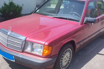 Mercedes-Benz 190 453.000 km 2.400 &euro; Dettenhausen 72135