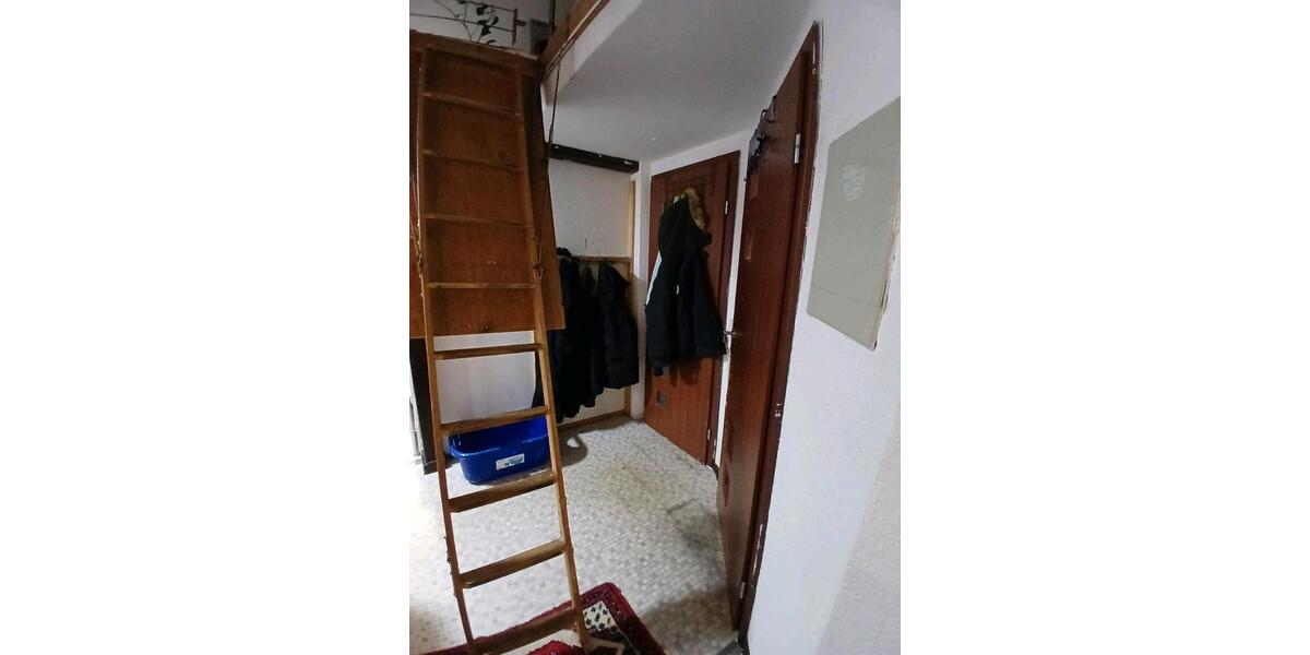 Etagenwohnung Remseck am Neckar - 4.5 Zimmer, 110 m&sup2;, 1.000&euro; | Angebot:25085440