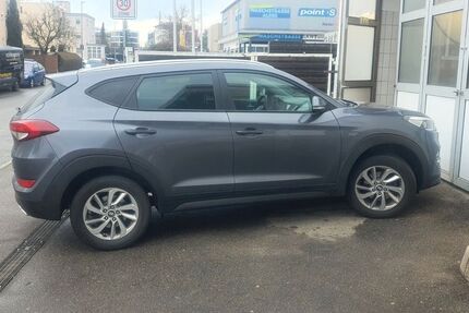 Hyundai TUCSON 98.000 km 12.500 &euro; Filderstad 70794