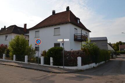 Haus Lauffen am Neckar - 5 Zimmer, 136 m&sup2;, 450.000&euro; | Angebot:27202310