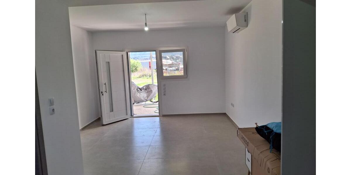 Mehrfamilienhaus, Wohnhaus Stuttgart Luginsland - 4 Zimmer, 120 m&sup2;, 179.000&euro; | Angebot:25902737