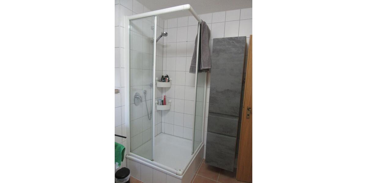 Provisionsfrei* Doppelhaushälfte mit zwei separaten Wohneinheiten, Stellplätzen, Balkon und Terrasse - Zweifamilienhaus Göppingen Faurndau | Angebot:26961593