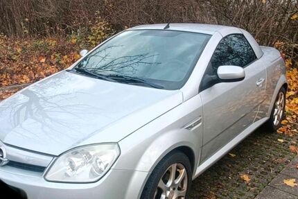 Opel Tigra 210.000 km 2.600 &euro; Uhingen 73066