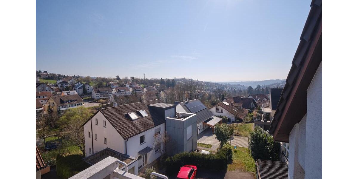 Dachgeschoßwohnung Esslingen am Neckar Brühl - 4.5 Zimmer, 105 m&sup2;, 359.000&euro; | Angebot:25905751