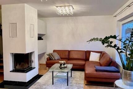 Haus Weinstadt - 8.5 Zimmer, 247 m&sup2;, 1.149.000&euro; | Angebot:25612294