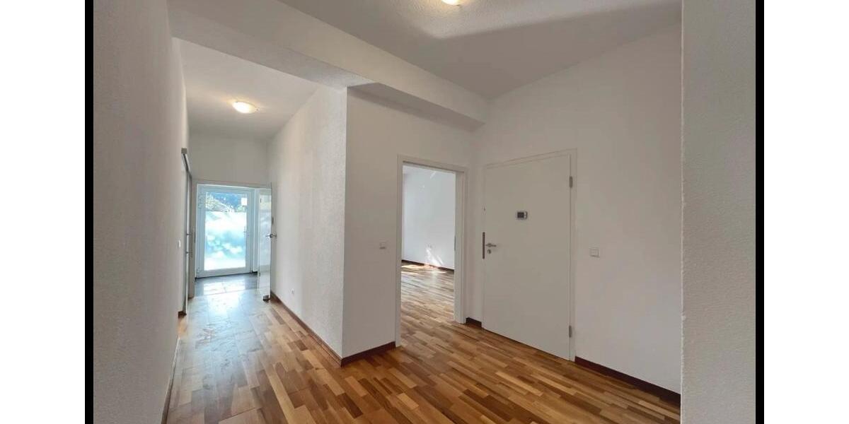 Erdgeschoßwohnung Kornwestheim - 3 Zimmer, 94 m&sup2;, 380.000&euro; | Angebot:25343983