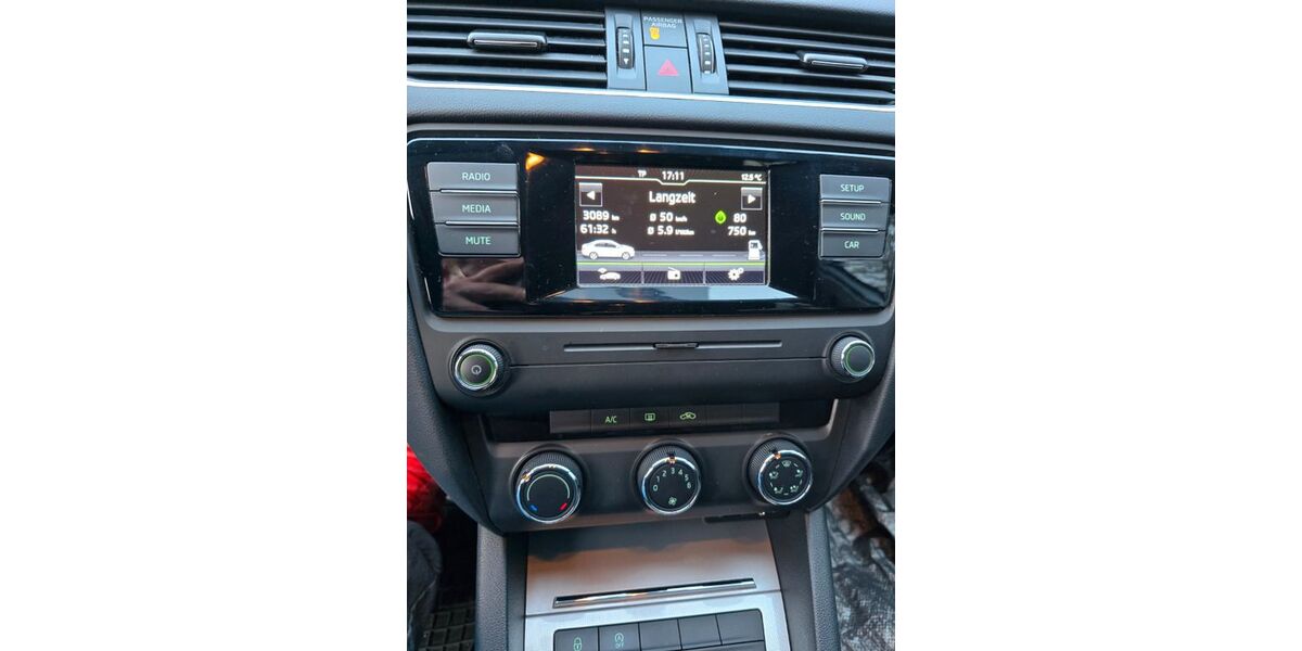 Skoda Octavia 112.000 km 7.850 &euro; Sindelfingen 71065