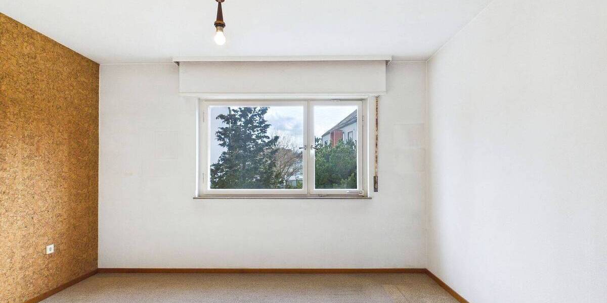 Einfamilienhaus Stuttgart Dürrlewang - 8 Zimmer, 170 m&sup2;, 559.000&euro; | Angebot:26043137