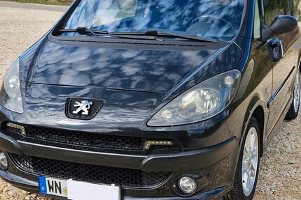 Peugeot 1007 136.600 km 2.100 &euro; Weinstadt 71384