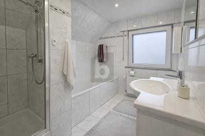 SANIERT, MIT EINLIEGERWOHNUNG UND TRAUMAUSSICHT - Einfamilienhaus Esslingen am Neckar Pliensauvorstadt | Angebot:26029696