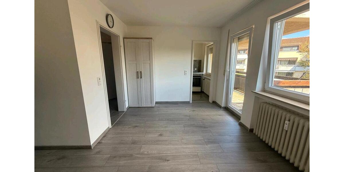 Etagenwohnung Esslingen am Neckar Hegensberg - 1 Zimmer, 28 m&sup2;, 550&euro; | Angebot:25991242