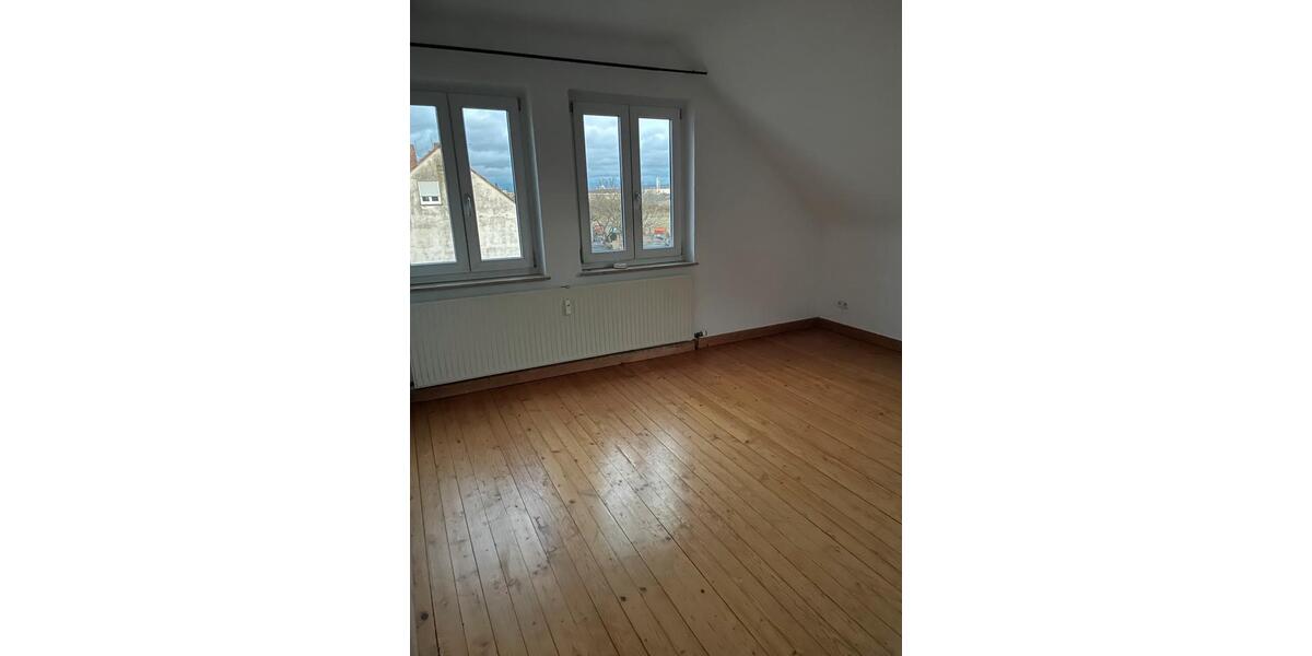 Dachgeschoßwohnung Stuttgart Zuffenhausen - 1 Zimmer, 45 m&sup2;, 900&euro; | Angebot:24224524
