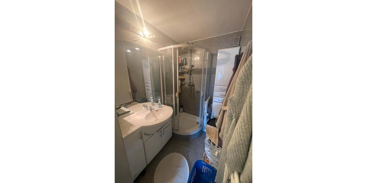 Dachgeschoßwohnung Stuttgart Stuttgart-Süd - 2 Zimmer, 63 m&sup2;, 975&euro; | Angebot:25098826