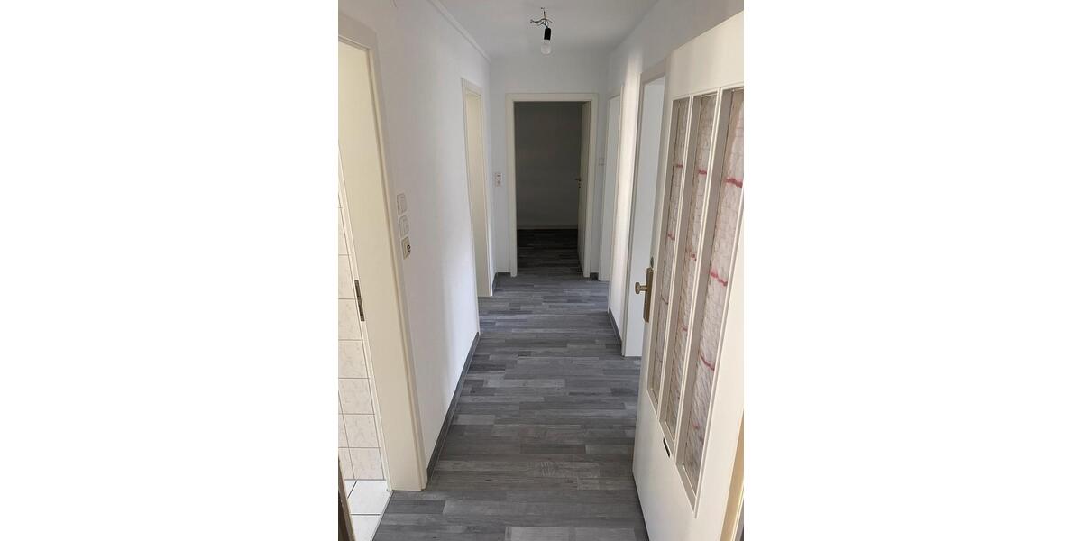 Etagenwohnung Ludwigsburg Eglosheim - 3 Zimmer, 64 m&sup2;, 1.100&euro; | Angebot:25824858