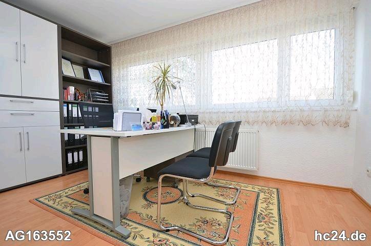 Etagenwohnung Leonberg - 3 Zimmer, 75 m&sup2;, 1.200&euro; | Angebot:26649580