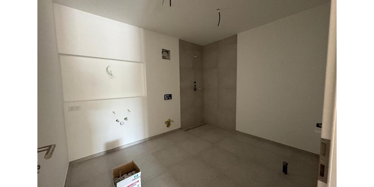 Erdgeschoßwohnung Esslingen am Neckar - 3 Zimmer, 146 m&sup2;, 2.750&euro; | Angebot:26727656