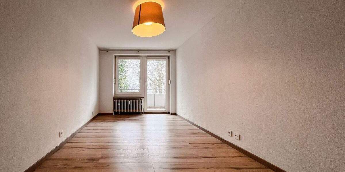 Etagenwohnung Sindelfingen Ost - 4 Zimmer, 111 m&sup2;, 415.000&euro; | Angebot:25695000