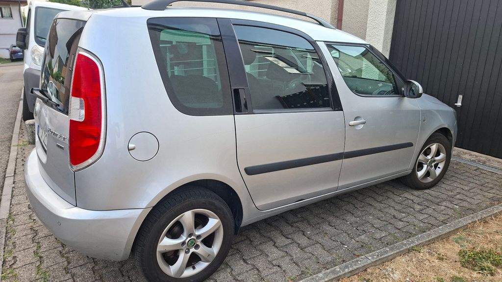 Skoda Roomster 144.000 km 2.450 &euro; Untergruppenbach 74199