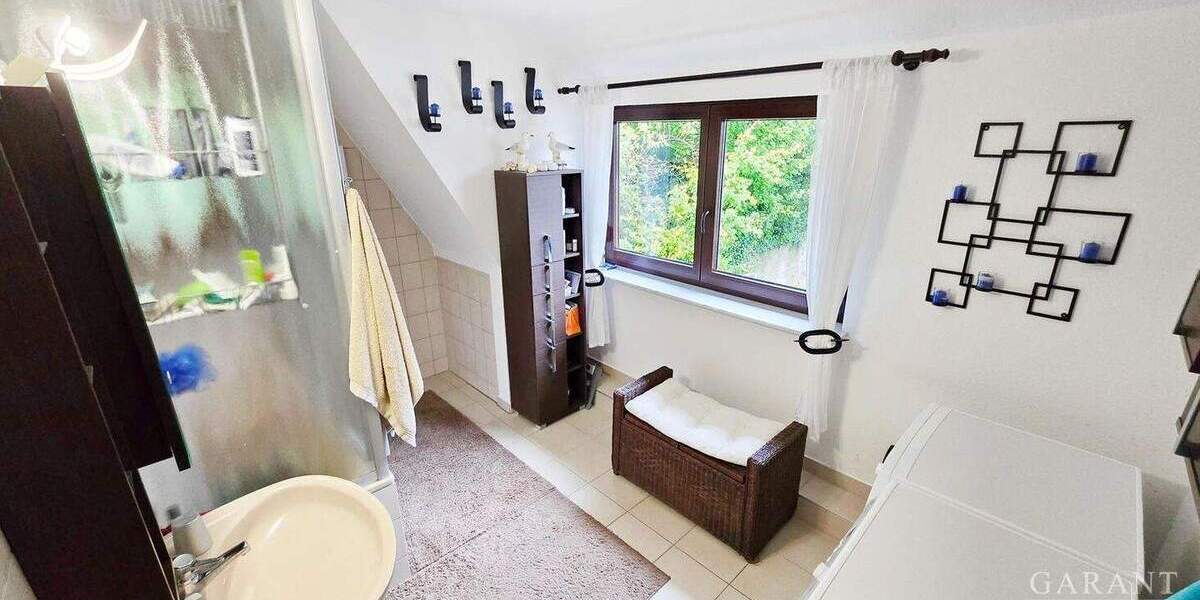 Mehrfamilienhaus, Wohnhaus Stuttgart Rohracker - 7 Zimmer, 198 m&sup2;, 1.000.000&euro; | Angebot:25781215