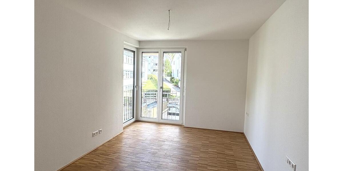 Etagenwohnung Leonberg - 3 Zimmer, 83 m&sup2;, 1.551&euro; | Angebot:23644747