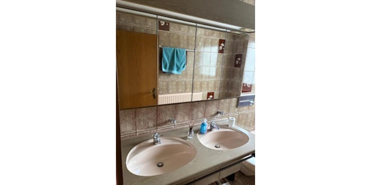 Erdgeschoßwohnung Backnang - 3 Zimmer, 76 m&sup2;, 1.300&euro; | Angebot:25840427