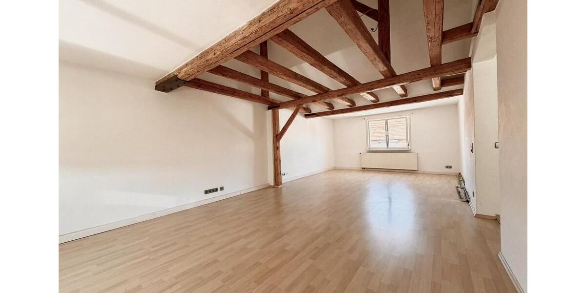Etagenwohnung Sindelfingen - 3.5 Zimmer, 125 m&sup2;, 1.150&euro; | Angebot:27619223