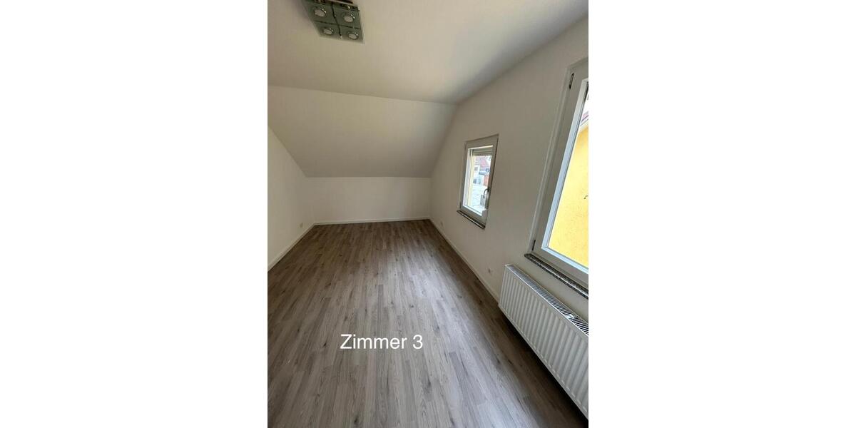 Etagenwohnung Stuttgart Bad Cannstatt - 3 Zimmer, 70 m&sup2;, 1.200&euro; | Angebot:25852569
