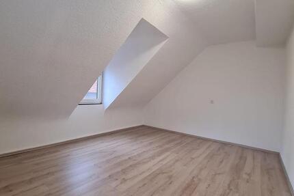 Wohnung Rutesheim - 3 Zimmer, 65 m&sup2;, 1.100&euro; | Angebot:27595288