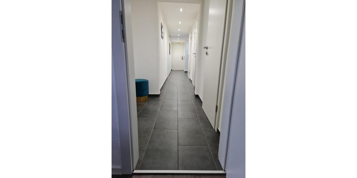 Dachgeschoßwohnung Ditzingen - 3 Zimmer, 87 m&sup2;, 1.150&euro; | Angebot:25312617