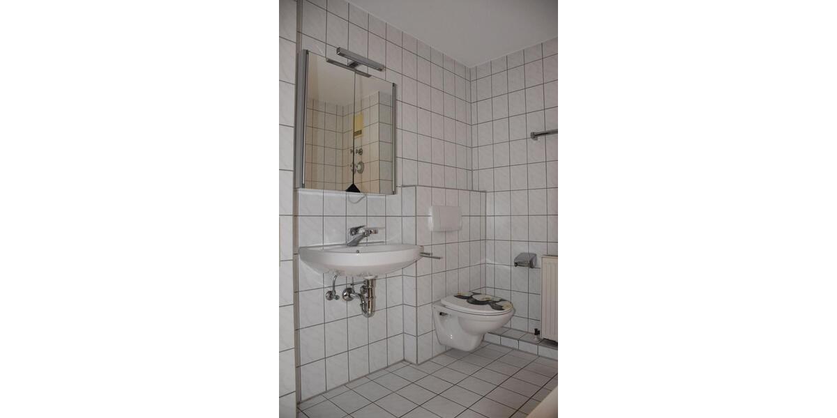 Erdgeschoßwohnung Neckartailfingen - 2.5 Zimmer, 48 m&sup2;, 240.000&euro; | Angebot:24102720