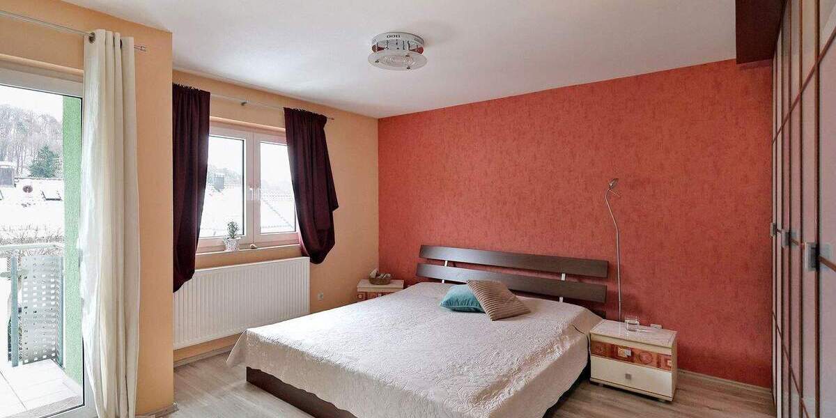 Reihenmittelhaus Leonberg Ramtel - 4 Zimmer, 93 m&sup2;, 439.000&euro; | Angebot:25798973