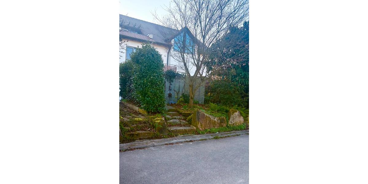 Reihenhaus Neuhausen auf den Fildern - 5 Zimmer, 170 m&sup2;, 649.000&euro; | Angebot:25935159