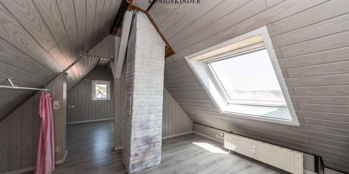 Mehrfamilienhaus, Wohnhaus Kirchheim am Neckar - 7 Zimmer, 164 m&sup2;, 449.000&euro; | Angebot:25676488