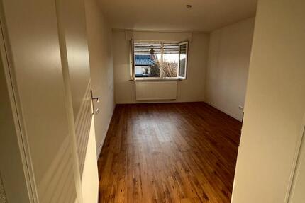 Wohnung Baltmannsweiler - 4 Zimmer, 87 m&sup2;, 1.200&euro; | Angebot:25902091